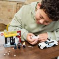 LEGO Marvel Multiwersum Miles Morales kontra Spot, Zabawka dla Dziecka do Zbudowania z Czterema Minifigurkami i Radiowozem do Odgrywania Ról, Prezent dla 9-latka, dla Chłopca i Dziewczynki 76311 5.jpg