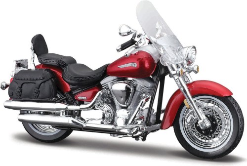 Maisto Motocykl Yamaha Road Star Silverado.jpg