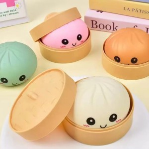 Gniotek antystresowy Pierożek 8,5 cm sensoryczny dumpling squishy